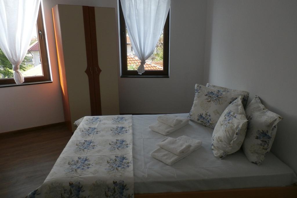 Aleksandrovo Apartments Eksteriør bilde